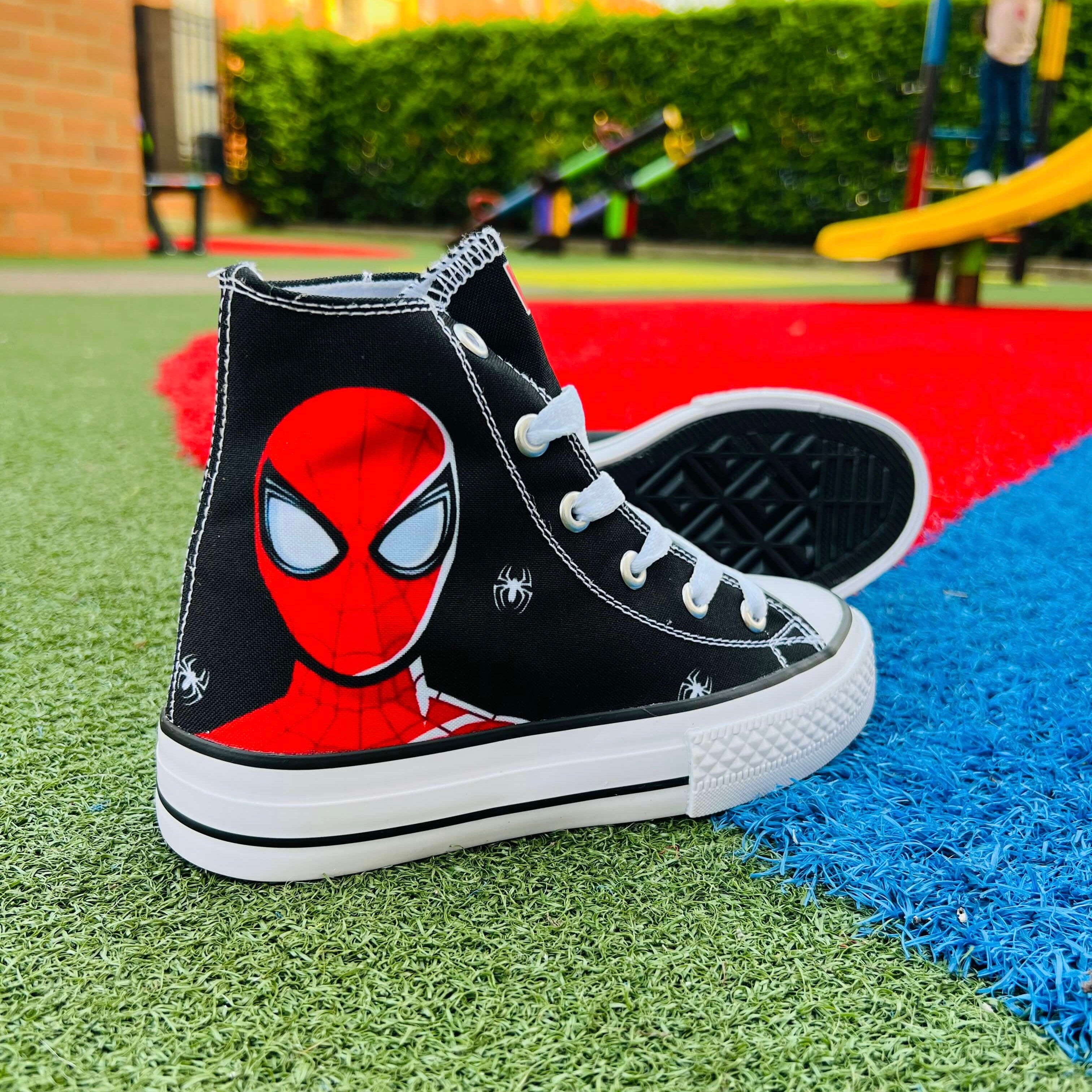 Tenis en bota Spiderman niños