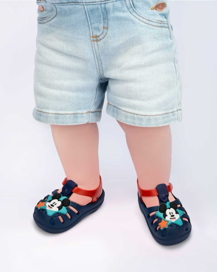 Disney Magic Baby Cubrededos Mickey Azul/Rojo