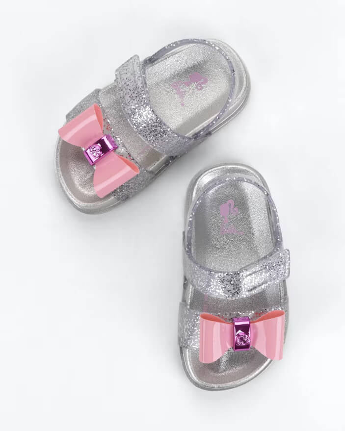 Sandalias Barbie plata con lazo