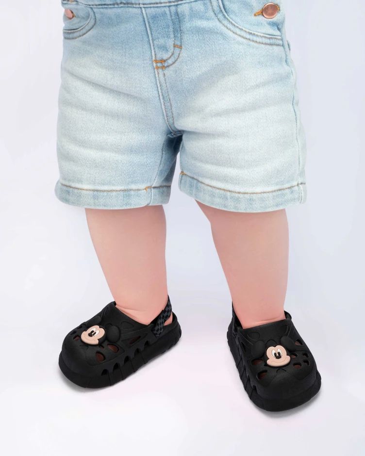 Disney Sweet Hug Babuch Baby Negro